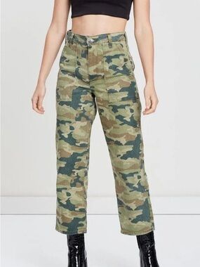 Remy Camo Cropped Pants 26